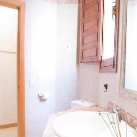 Un Ideal Estudio Para Conocer Madrid Exterior photo