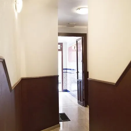 Un Ideal Estudio Para Conocer Madrid Exterior photo